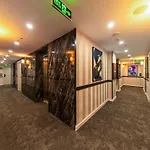 Hotel Cosinues Airport 3*