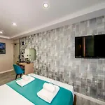 Hotel Cosinues Airport 3*