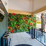 Hotel Cosinues Airport Arnavutkoy