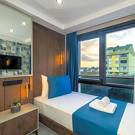 Cosinues Airport Hotel