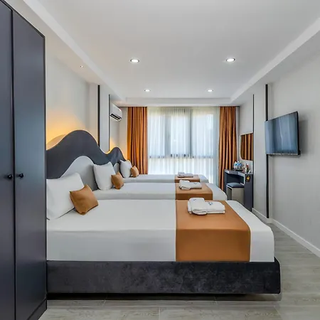 Cosinues Airport Hotel